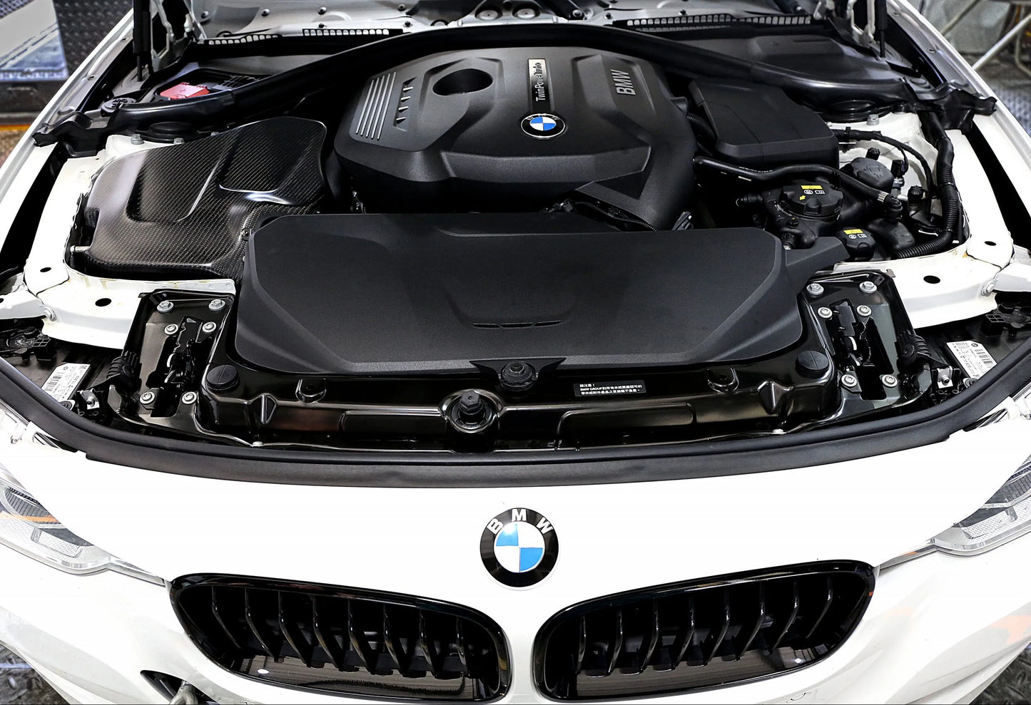 Armaspeed - Carbon Fiber Cold Air Intake Kit || F30 (320i/330i) B48